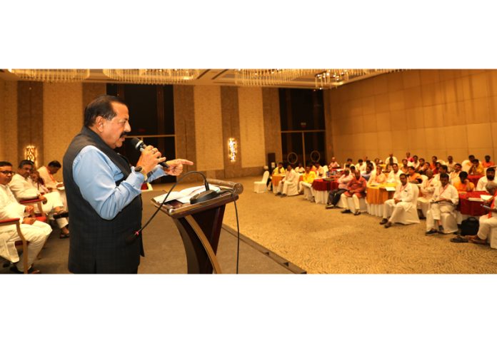 Union Minister Dr. Jitendra Singh addressing joint meeting of 5th phase Lok Sabha constituencies at Kolkata. Also seen are BJP National Secretary Sunil Bansal, BJP State President Sukanta Majumdar, State General Secretary (Org) Amitabh Chakraborty, National Secretary BJP Arivind Menon and others.