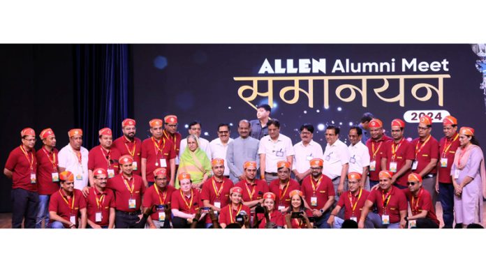 Lok Sabha Speaker Om Birla and former students of ALLEN Career Institute posing together during Alumni Meet. Lok Sabha Speaker Om Birla and former students of ALLEN Career Institute posing together during Alumni Meet.