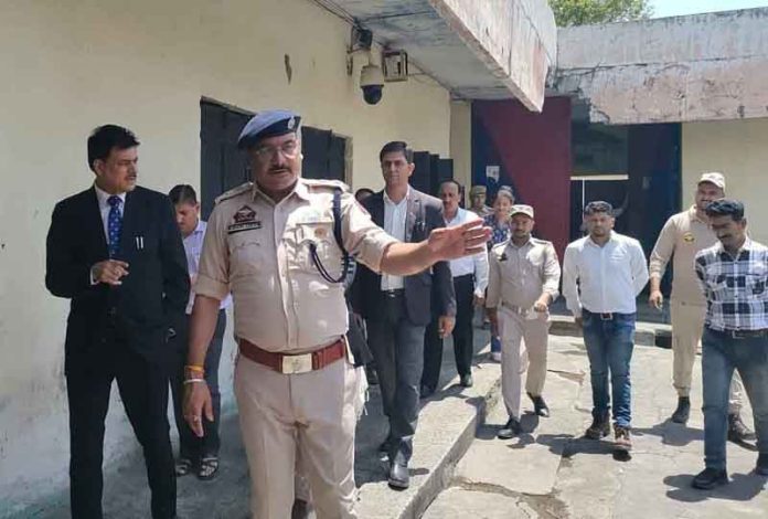 Chairman District Legal Services Authority Kathua, Ashok Kumar Shavan during inspection of District Jail Kathua on Monday. Chairman District Legal Services Authority Kathua, Ashok Kumar Shavan during inspection of District Jail Kathua on Monday.