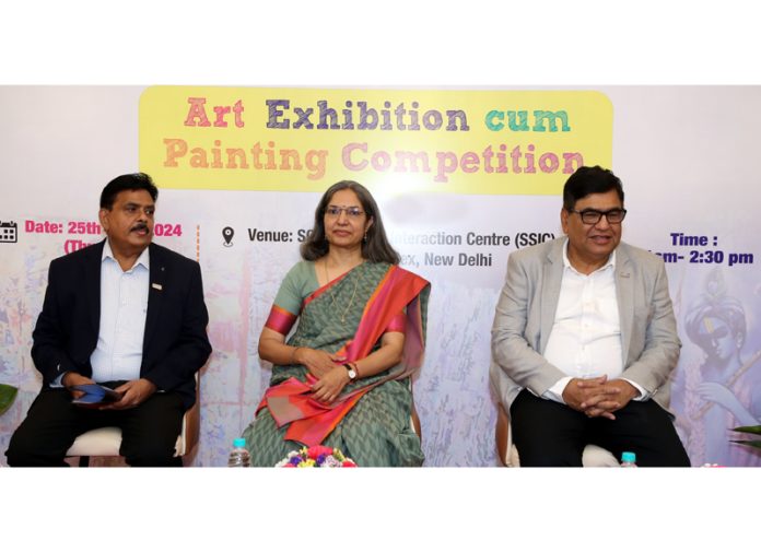 Dr Vasundhara Upmanyu, Joint Secretary, DPE, Ministry of Finance and Atul Sobti, DG SCOPE, at an event in New Delhi.