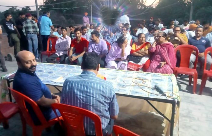 Senior BJP leader and former Minister of J&K, Bali Bhagat during an election rally at Amritsar, Punjab on Tuesday. Senior BJP leader and former Minister of J&K, Bali Bhagat during an election rally at Amritsar, Punjab on Tuesday.