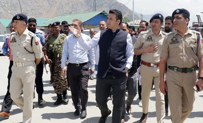 DC Srinagar Dr Bilal Mohi-ud-Din Bhat during visit to YTC at Pantha Chowk on Tuesday. DC Srinagar Dr Bilal Mohi-ud-Din Bhat during visit to YTC at Pantha Chowk on Tuesday.
