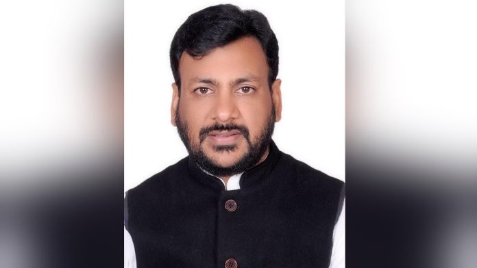 India needs to be in strong hands of Modi: Waqf Board Chairman Shams