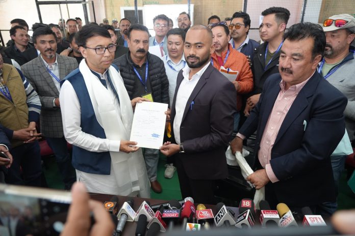 Independent Haneefa Jan Wrest Ladakh Lok Sabha Seat From BJP