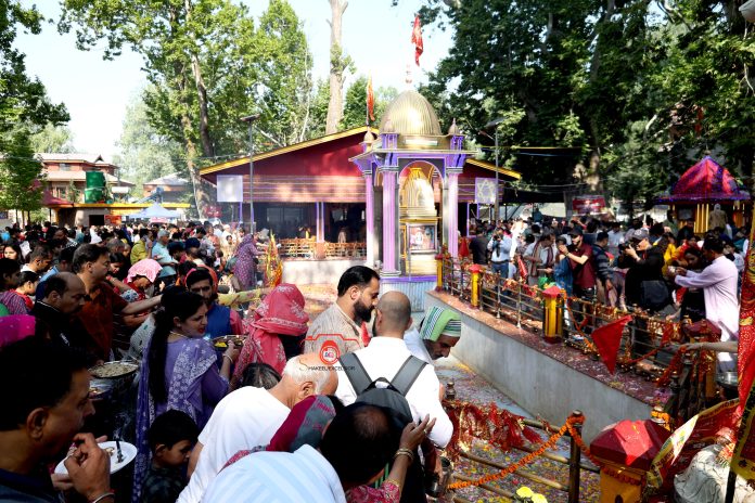 Genderbal Mata Kheer Bhawani JEE 04 copy