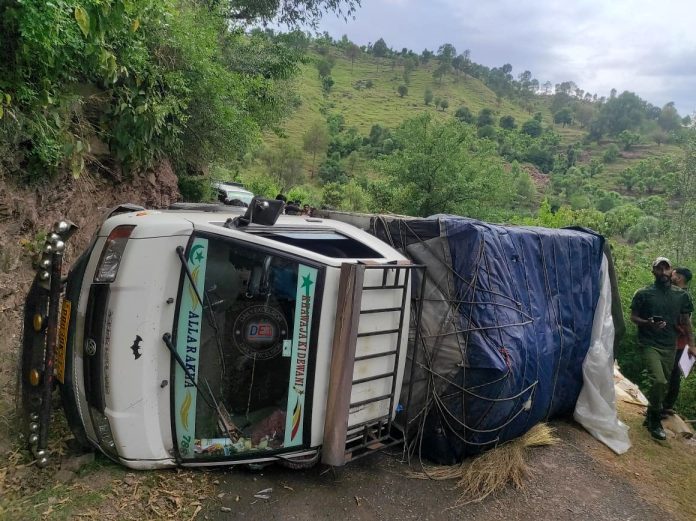Woman Killed, Two Others Injured In Accident In J&K's Poonch Woman Killed, Two Others Injured In Accident In J&K's Poonch