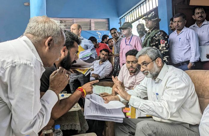 ACS Shaleen Kabra chairing a public darbar at Chowki Choura.