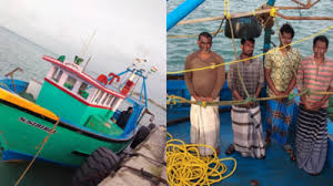 Sri Lanka Navy arrests four Indian fishermen Sri Lanka Navy arrests four Indian fishermen