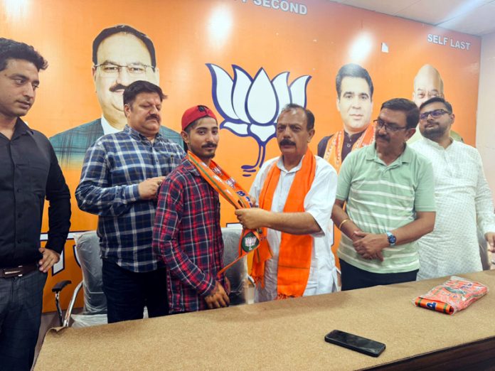 Leaders from various parties joining the BJP during a function organised in Jammu on Tuesday.