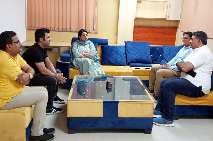 DC Udhampur Saloni Rai interacting with members of media fraternity in Udhampur on Friday. DC Udhampur Saloni Rai interacting with members of media fraternity in Udhampur on Friday.