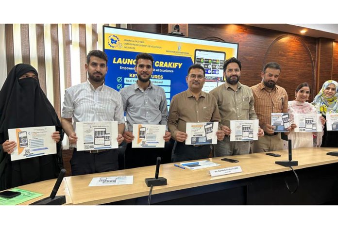 Director JKEDI and others launching online exam preparation app ‘Crakify’ in Kupwara