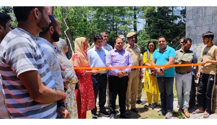 SDM Dudu accompanied by CMO Udhampur inaugurating Ayush Wellness Centre at Sira in Latti.
