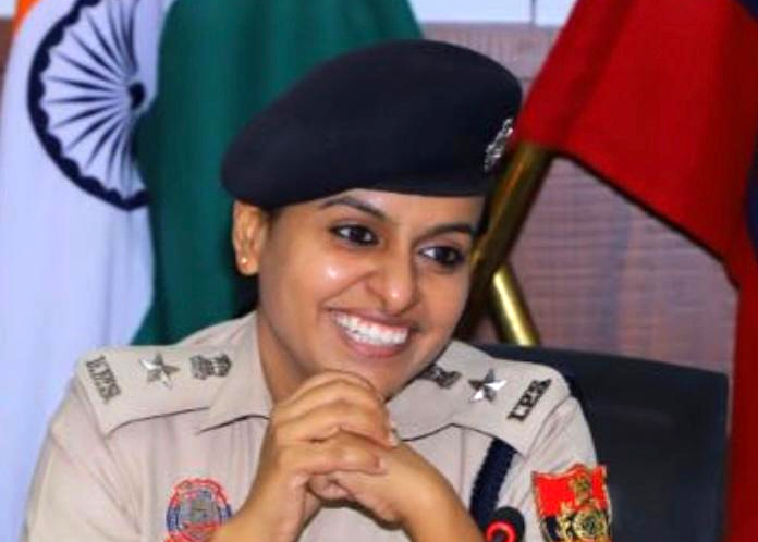 Delhi Airport Bomb Scare | 13-Year-Old Boy Apprehended, Sent Email 'Just For Fun' Delhi Airport Bomb Scare | 13-Year-Old Boy Apprehended, Sent Email 'Just For Fun'