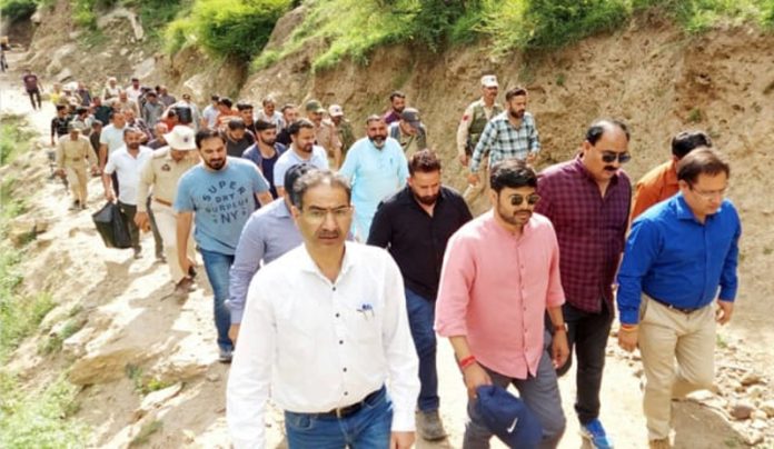 DC Kishtwar Dr. Devansh Yadav alongwith others during visit to Machail on Sunday. DC Kishtwar Dr. Devansh Yadav alongwith others during visit to Machail on Sunday.