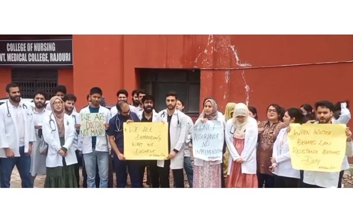 MBBS interns staging protest demonstration at GMC Rajouri on Sunday. -Excelsior/ Imran. MBBS interns staging protest demonstration at GMC Rajouri on Sunday. -Excelsior/ Imran.