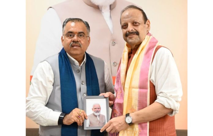 Senior BJP leader Devender Singh Rana meeting National General Secretary Tarun Chugh. Senior BJP leader Devender Singh Rana meeting National General Secretary Tarun Chugh.