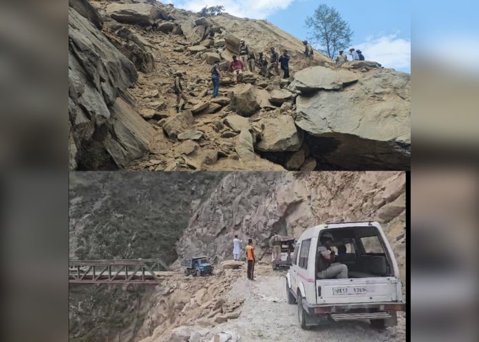 J&K | Kishtwar-Paddar Road Reopened After 10-Day-Long Landslide Clearance Operation J&K | Kishtwar-Paddar Road Reopened After 10-Day-Long Landslide Clearance Operation