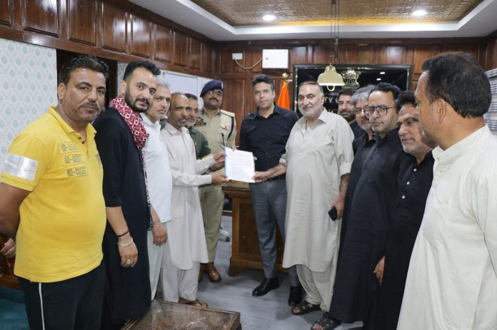 Srinagar Administration Allows 8th Muharram Procession From Gurubazar To Dalgate Srinagar Administration Allows 8th Muharram Procession From Gurubazar To Dalgate