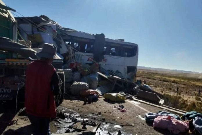 16 killed in Bolivia road accident 16 killed in Bolivia road accident