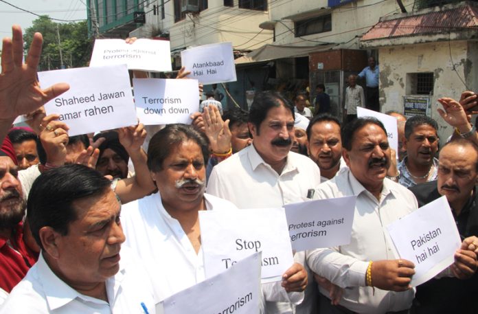 Cong leaders and workers staging protest against terror attacks in Jammu region. —Excelsior/Rakesh