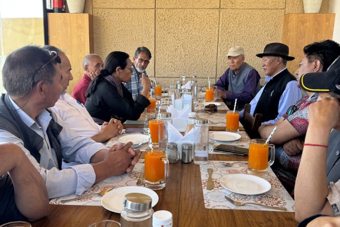 Leaders of LAB and KDA during a meeting in Leh on Wednesday. Leaders of LAB and KDA during a meeting in Leh on Wednesday.