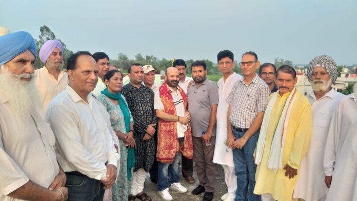 Senior BJP leader Bali Bhagat attending a function in Suchetgarh on Sunday. Senior BJP leader Bali Bhagat attending a function in Suchetgarh on Sunday.