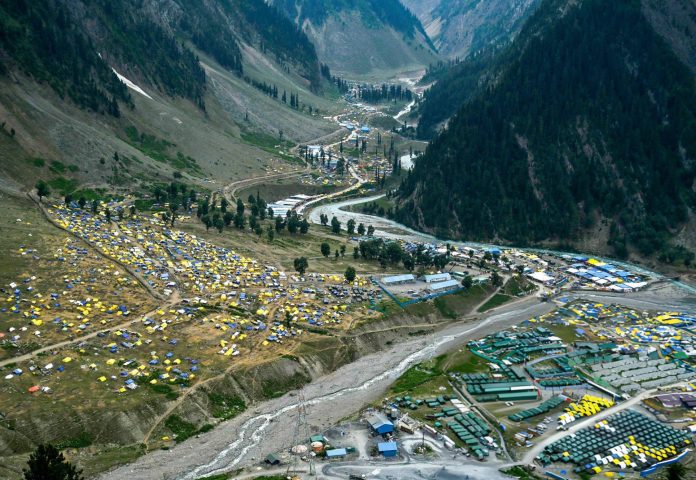 Amarnath Yatra Suspended On Baltal Route After Heavy Rains Amarnath Yatra Suspended On Baltal Route After Heavy Rains