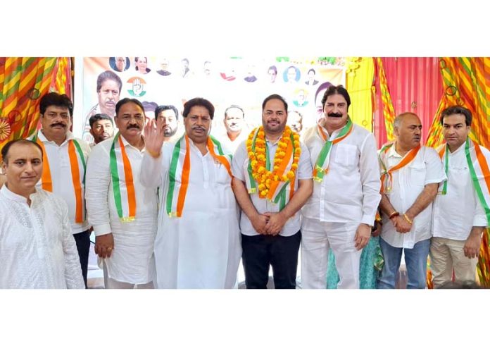 JKPCC president Vikar Rasool Wani and others during party workers meeting in Jammu.