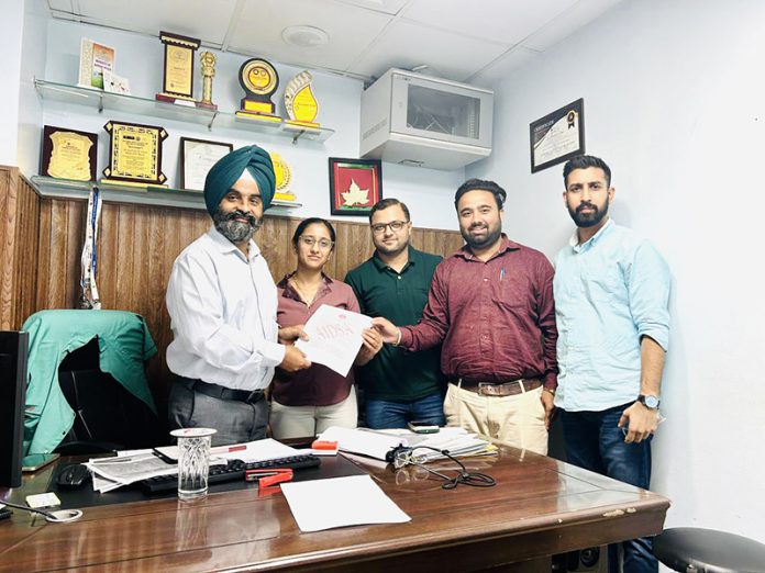 Representatives of AIDSA during a meeting with president SDC at Jammu. Representatives of AIDSA during a meeting with president SDC at Jammu.