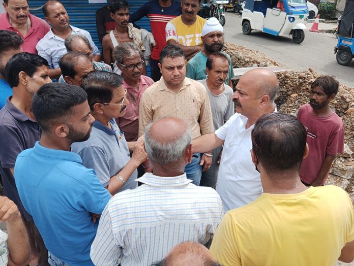 Indira Market Shopkeepers during a meeting with BJP vice president, Yudhvir Sethi at Jammu on Saturday. Indira Market Shopkeepers during a meeting with BJP vice president, Yudhvir Sethi at Jammu on Saturday.