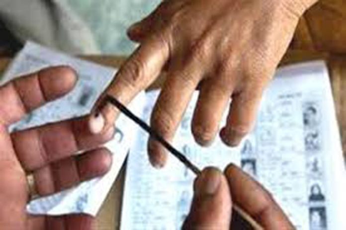 Pulwama distt gears up for polls, over 4.07 lakh voters registered