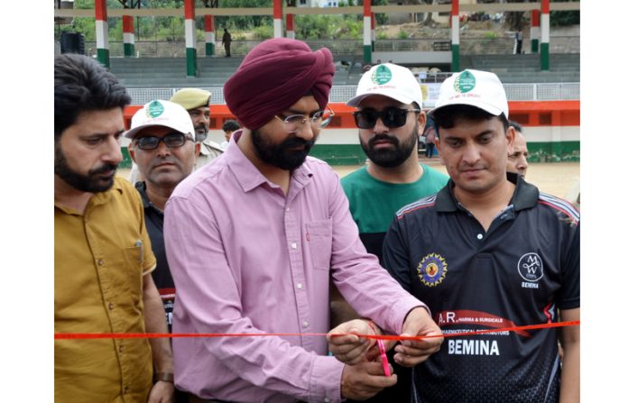 DC Doda Harvinder Singh inaugurating Blind Cricket Tournament under Nasha Mukt Bharat Abhiyan at Doda on Saturday. DC Doda Harvinder Singh inaugurating Blind Cricket Tournament under Nasha Mukt Bharat Abhiyan at Doda on Saturday.