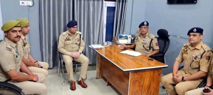 DIG JSK Range chairing a meeting of police officers on Tuesday. DIG JSK Range chairing a meeting of police officers on Tuesday.