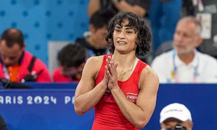 Vinesh Phogat's appeal against Olympic disqualification rejected by CAS Vinesh Phogat's appeal against Olympic disqualification rejected by CAS