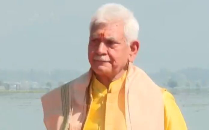 LG, CM condemn killing of labourer in Shopian