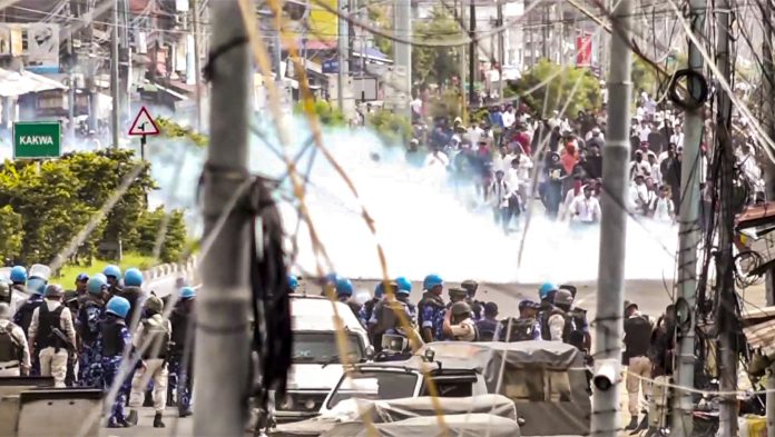 Manipur: Security forces fire tear gas shells as students attempt to march towards Raj Bhavan