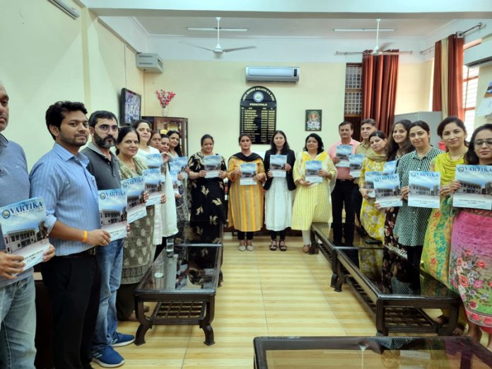 Principal GDC R.S Pura, Prof. (Dr.) Preetpal Kour and others releasing Newsletter 'Vartika' Volume IX of the College on Saturday. Principal GDC R.S Pura, Prof. (Dr.) Preetpal Kour and others releasing Newsletter 'Vartika' Volume IX of the College on Saturday.