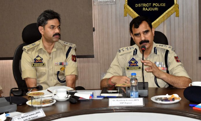 SSP Rajouri interacting with officers of CAPFs ahead of elections.