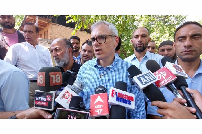 NC vice president Omar Abdullah addressing media on the sidelines of rally in Ganderbal. —Excelsior/Firdous NC vice president Omar Abdullah addressing media on the sidelines of rally in Ganderbal. —Excelsior/Firdous