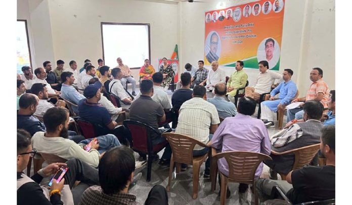 Ashok Koul among other senior BJP leaders during a meeting of party workers in Jammu.