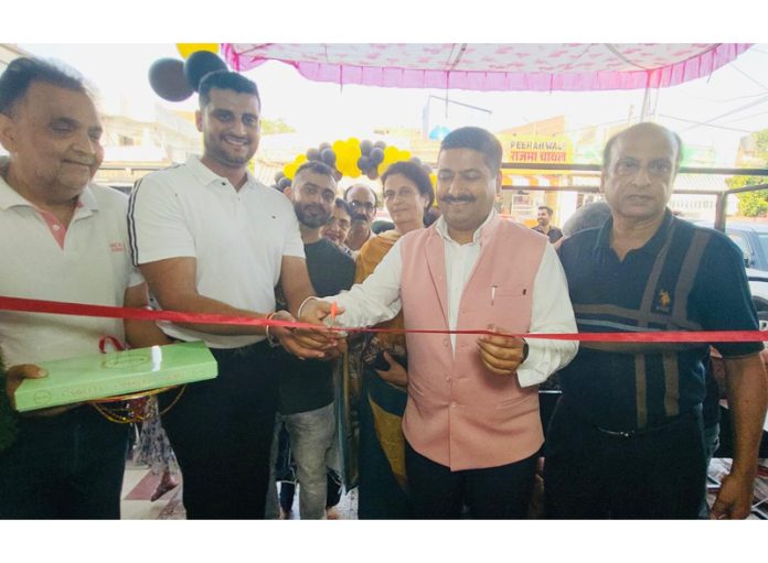 Secretary of Jammu Club, Gaurav Gupta inaugurating outlet of Seth Champaran House at Channi Himmat, Jammu.