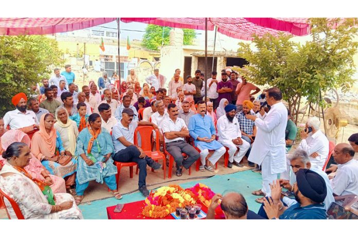 BJP general secretary and party candidate, from Ramgarh Dr D K Manyal addressing a public meeting in his constituency on Sunday. BJP general secretary and party candidate, from Ramgarh Dr D K Manyal addressing a public meeting in his constituency on Sunday.