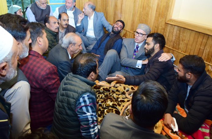 CM Omar Condoles Family Of Dr Shahnawaz, Announces Full Support For Son’s Education CM Omar Condoles Family Of Dr Shahnawaz, Announces Full Support For Son’s Education
