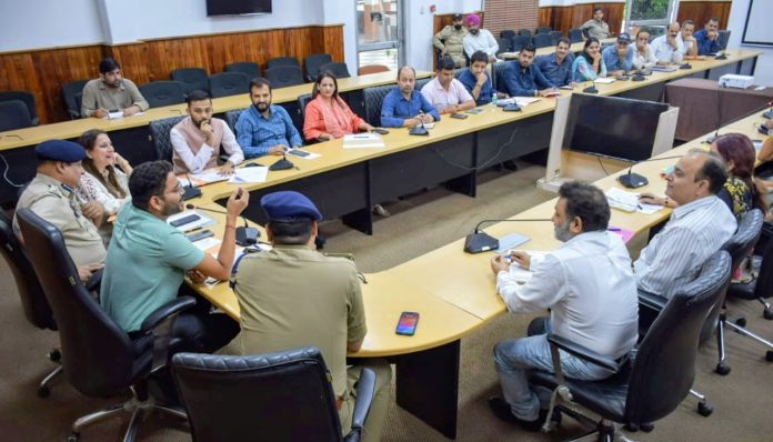 DM Jammu calls for inspection of firecrackers godowns