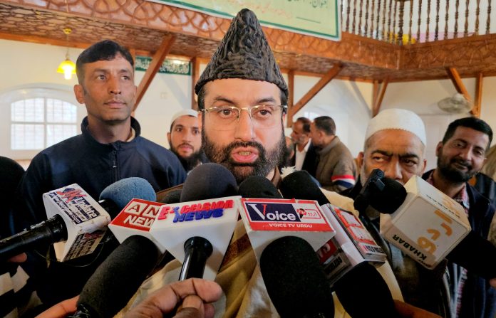 “Kashmir Issue” A Political One, Can Be Resolved Through A Meaningful Dialogue: Mirwaiz Umar