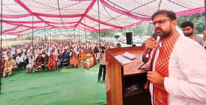 Satish Sharma Visits Khour; Lays Foundation For Blacktopping Of Budhwal-Girgrial Road Satish Sharma Visits Khour; Lays Foundation For Blacktopping Of Budhwal-Girgrial Road