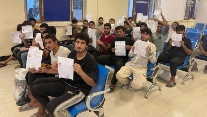 25 Afghan inmates set free from Iraq