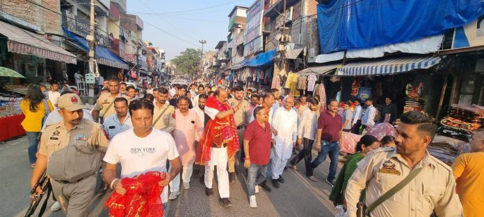 Pradesh BJP Vice President, Surjeet Singh Slathia along with his supporters during 'Vijay' rally in Samba on Wednesday. Pradesh BJP Vice President, Surjeet Singh Slathia along with his supporters during 'Vijay' rally in Samba on Wednesday.