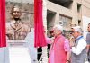 Lt Governor Manoj Sinha unveiling the bust of Brigadier Rajinder Singh on Tuesday.