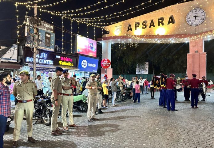 Police conducting march in Apsara Market. Police conducting march in Apsara Market.